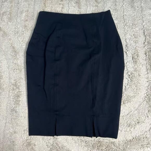 SPANX The Perfect Black Pointe Pencil Skirt - Picture 4 of 8